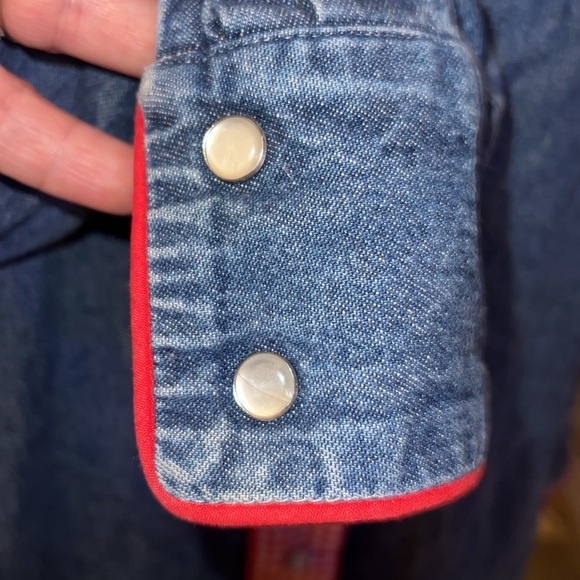 Upcycled  custom women’s country and western denim button up sz M - Picture 3 of 6